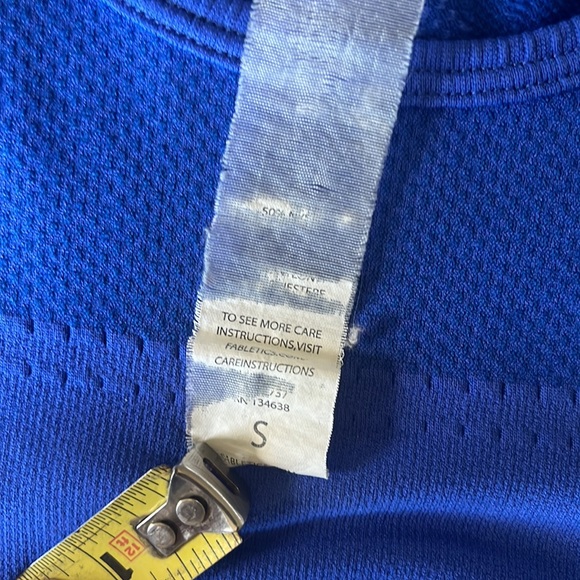 Fabletics athletic long sleeve shirt - Picture 11 of 12